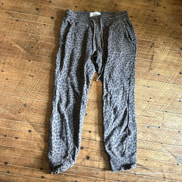 Pistola Alyssa leopard print drawstring loungewear S joggers - Picture 2 of 4